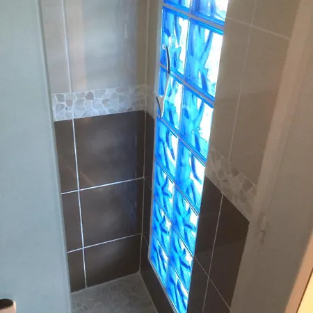 Apartment La Pinede